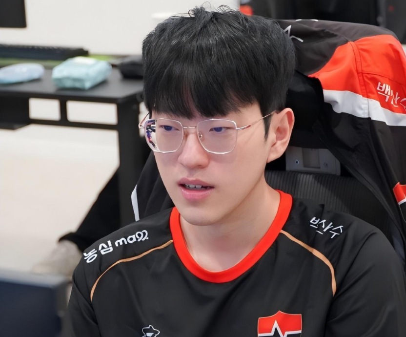 740c6d2f4d20251211102707